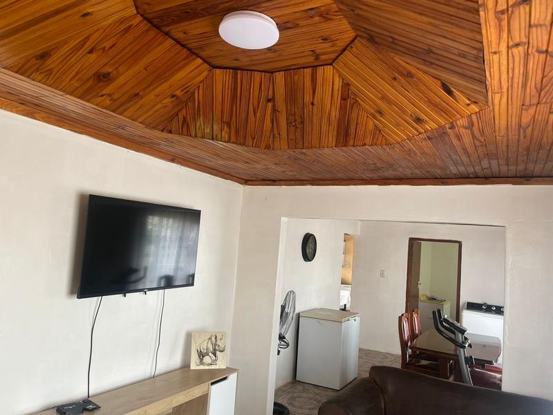 2 Bedroom Property for Sale in Kwa Nobuhle Eastern Cape